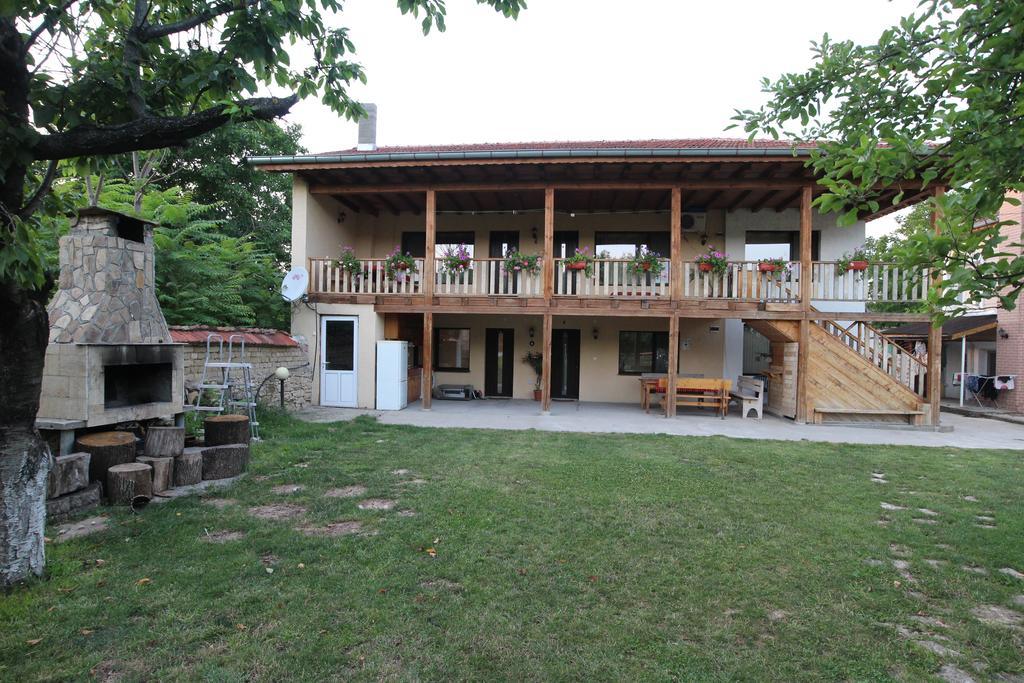 Slanchevata Kashta Krushuna Exterior photo